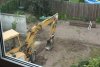 03 Der Bagger ist da und auch Magnolie und Korkenziehernuss mußten weg.JPG